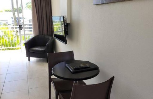 Emu Park Apartment | Deluxe Studio - Unit 14