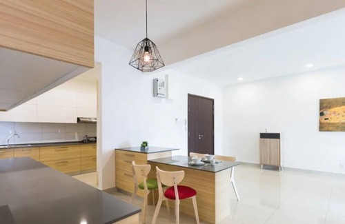 Seri Tanjung Pinang Condo | DELUXE SUITE Near STRAITS QUAY