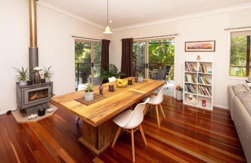 Doonan House | Deluxe Suite with Fireplace & Pond, Noosa Hinterland