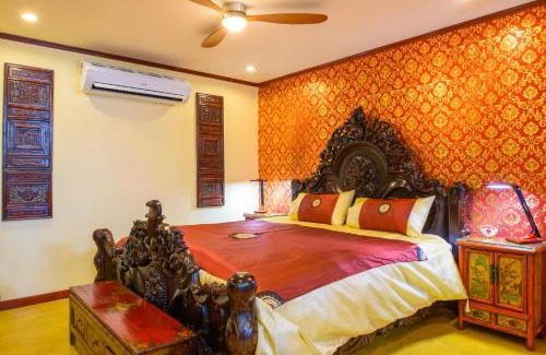 Old City House | Deluxe Town House in the Old City