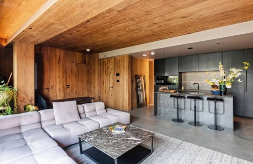 Shoreditch Apartment | Deluxe Two-Bedroom Penthouse