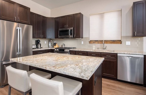 Frisco House | Deming Crossing Duplex: Downtown Frisco Chic