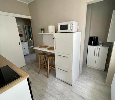 Militari Apartment | Demure Terrace Apartment