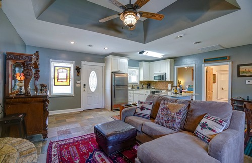 Cottonwood Falls Cottage | Den Creek Ranch-Cottage
