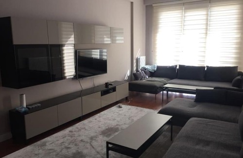 Pendik District Apartment | Deniz Manzaralı, Lüx Site İçinde