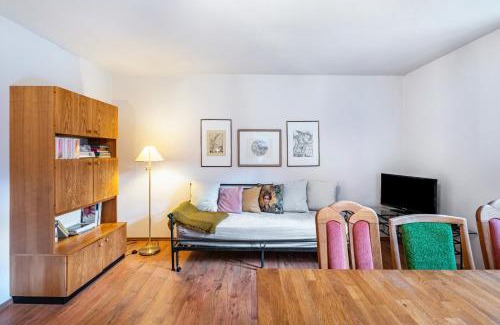 Krippen Apartment | Denkmal an Urlaub
