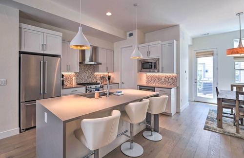 West Colfax Apartment | Denver Townhome w/Rooftop Deck: Walk to Lake