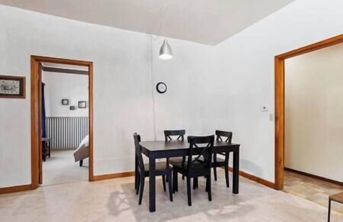Elkader Apartment | Depot Suite