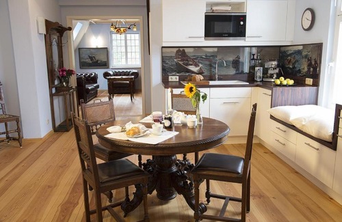 Stolpe Apartment | Der Westflügel Admiralssuite WF-46