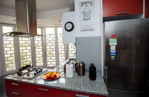 Santo Condestavel Apartment | Derouet 27 Guest House A cozy apartment in a cosmopolitan area of Lisbon