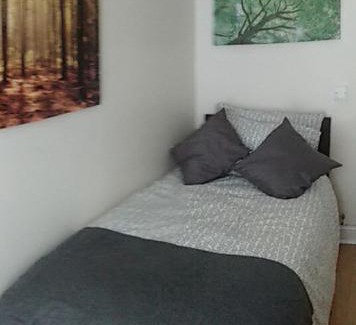 Stainburn Apartment | Derwent Street Apartment 1 - 3 Bed Self Catering Apartment - Self Contained - 1 Double & 2 Single Rooms