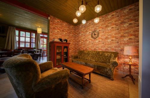 Sub Cetate House | Desag Resort