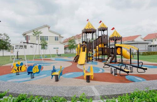 Bandar Penawar House | Desaru 16Pax Family with Private Mini Pool & Jacuzzi