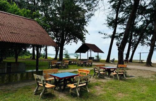 Bandar Penawar Apartment | Desaru Beach Luxury Suites Pool View 3Pax E1