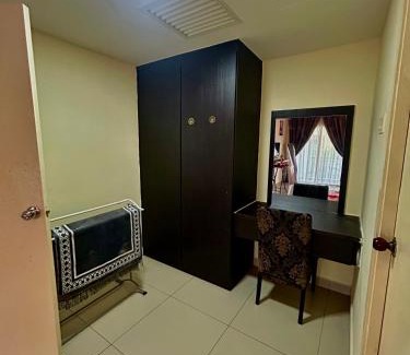 Bandar Penawar Apartment | Desaru beach stay Tiara residences