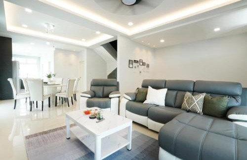 Bandar Penawar House | Desaru KTV Classical Elegant Style by Joyfully 2M2