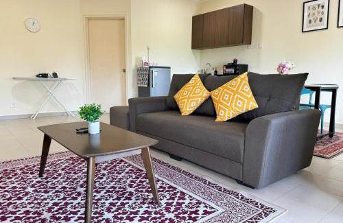 Bandar Penawar Apartment | Desaru Private Beach Family Suite 5GWIFI NETFLIX D09