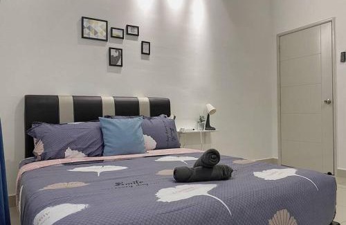 Bandar Penawar House | Desaru Twin Home 32pax (2 units) KTV-Netflix-BBQ