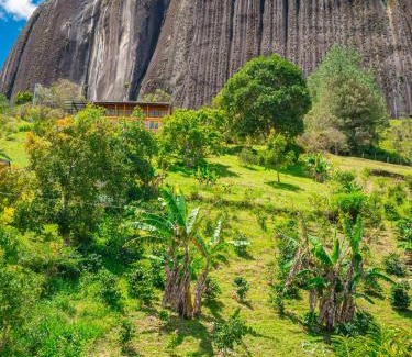 Guatape Apartment | Descanso Bajo La Piedra Del Peñol