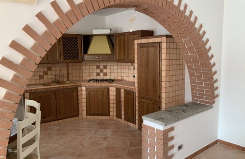 Laureana Cilento House | Description
