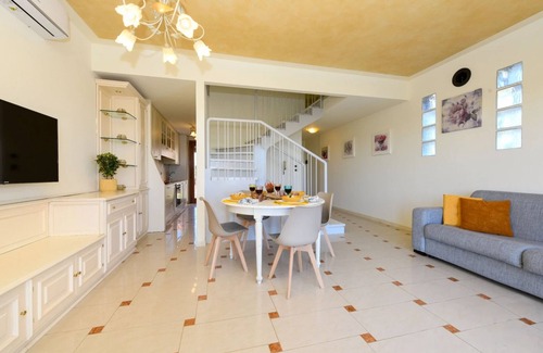 Sirmione Apartment | DesenzanoLoft Eden lake view with private beach
