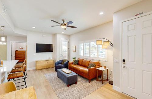 Tucson Apartment | Desert Breeze Getaway