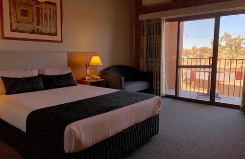 Coober Pedy Hotel | Desert Cave Hotel