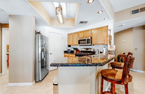 Maryvale House | Desert Darling