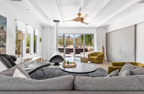 Joshua Tree Highlands House | Desert Dusk