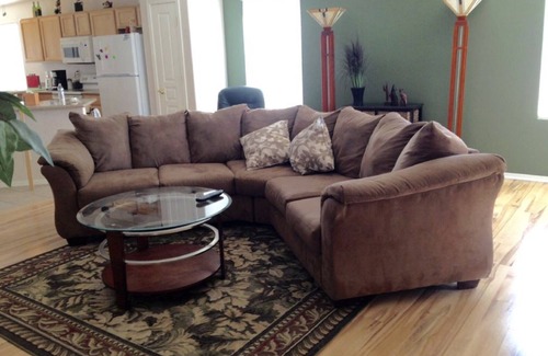 Springfield Lakes Reflection House | Desert Escape Vacation Rental