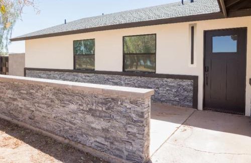 San Tan Valley House | Desert getaway retreat pool spa billiards bbq