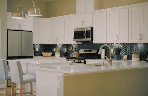 Biggs Field House | Desert Home