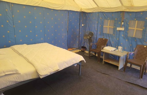 Bhuj Hotel | DESERT INN CAMP
