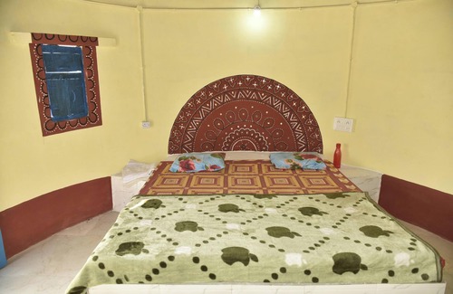Bhuj Hotel | DESERT INN CAMP