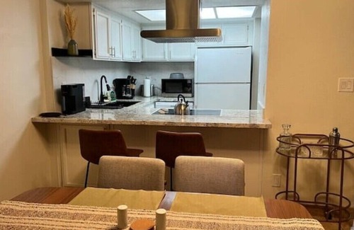 Lake Biltmore Village Condo | Desert lake condo