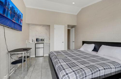 Downtown Las Vegas Hotel | Desert Moon Motel