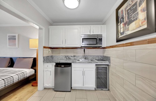 Downtown Las Vegas Hotel | Desert Moon Motel