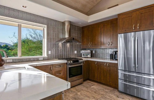 Desert Mountain House | Desert Mountain Semi Custom home w/gourmet kitchen, pool, spa and waterfall