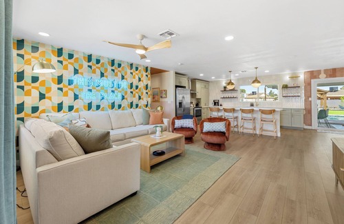 North Mountain House | Desert Oasis in Phoenix, AZ - Pool, Hot Tub, Putting Green, Game Room + Gym