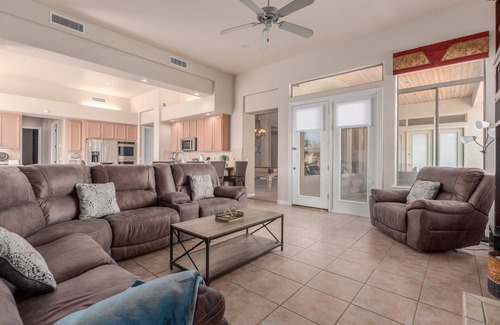 Desert Hide-a-way House | Desert Oasis ★Pool-Spa-Disc Golf-Ping Pong-Gazebo-Poker Table-Pool Table★