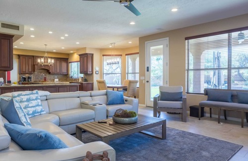 Foothills House | Desert Paradise, Pool, Spa, Pickleball, Putt Green