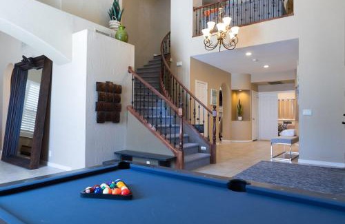 Foothills House | Desert Paradise Pool Spa Pickleball Putt Green