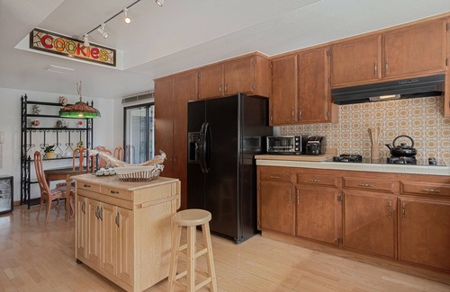 Palm Desert House | Desert Paradise Vacations - Steps to El Paseo W/Pool, Spa, Fire Pit, Bbq