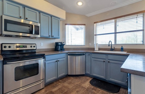 Cave Creek House | Desert Paradise w/Spectacular Views! Just blocks to Golf & Downtown Cave Creek Shops & Restaurants!
