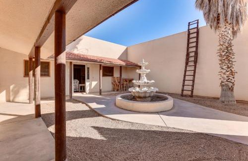Golden Valley House | Desert Retreat in Golden Valley Courtyard and Views