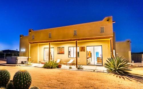 Joshua Tree Apartment | Desert Retreat w/Spa+Views