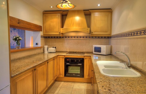 Cunas Other | Desert Springs Resort