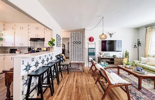 Albuquerque House | Desert Star ★ King Bed, Nob Hill, Airport, Patio & Grill