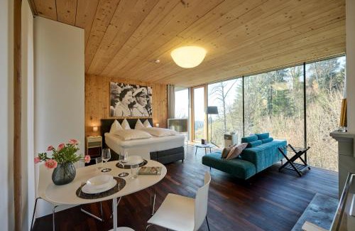 Bregenz Apartment | Design Apartment mit Panoramafenster & Naturblick - KLIMATISIERT