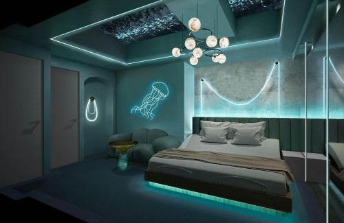 Naka Ward Hotel | Design Hotel W Zip Club